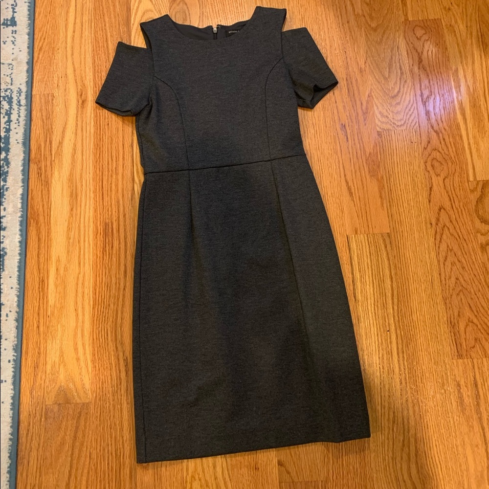 Banana Republic Dark Gray Cold Shoulder Dress - Size 0P